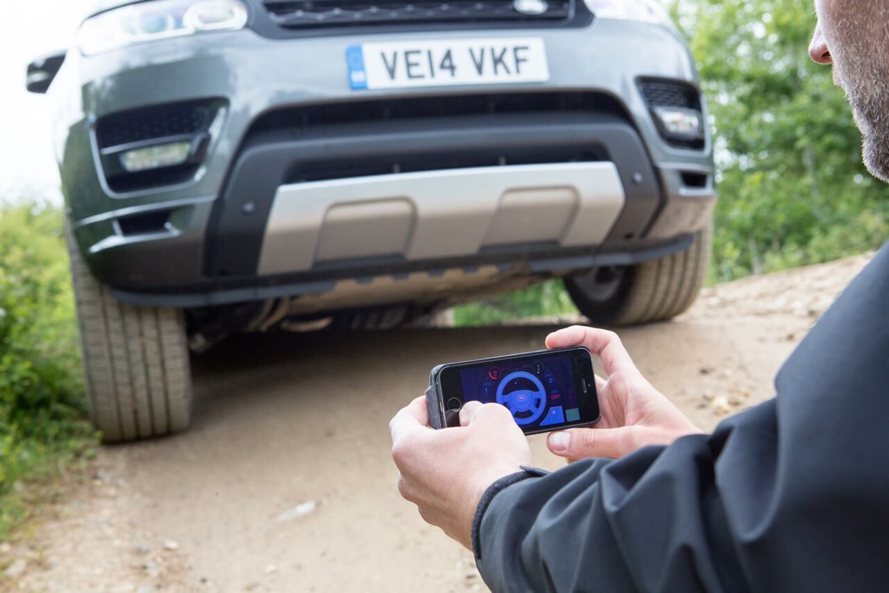 Land Rover Reveals Remote Control Range Rover