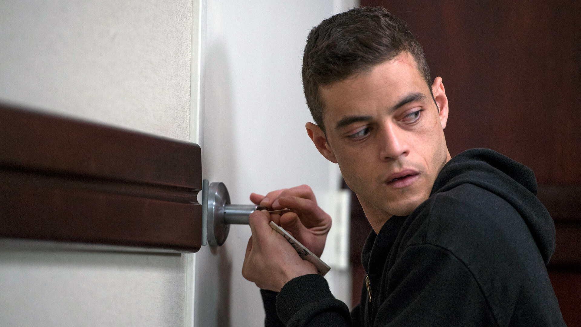 Mr. Robot “eps1.43xpl0its.wmv” Review Mr. Robot