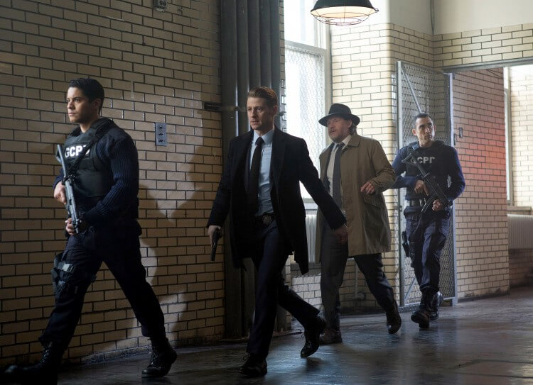 Gotham-ep213_scn22_4988_f_hires1