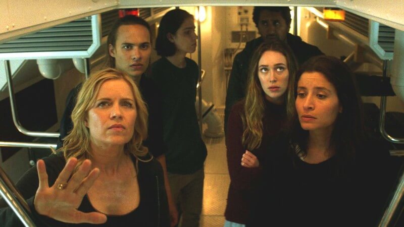 Fear the Walking Dead Group Hiding