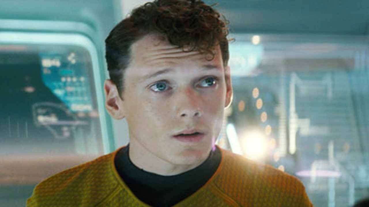 anton yelchin_1466360879660_3180075_ver1.0