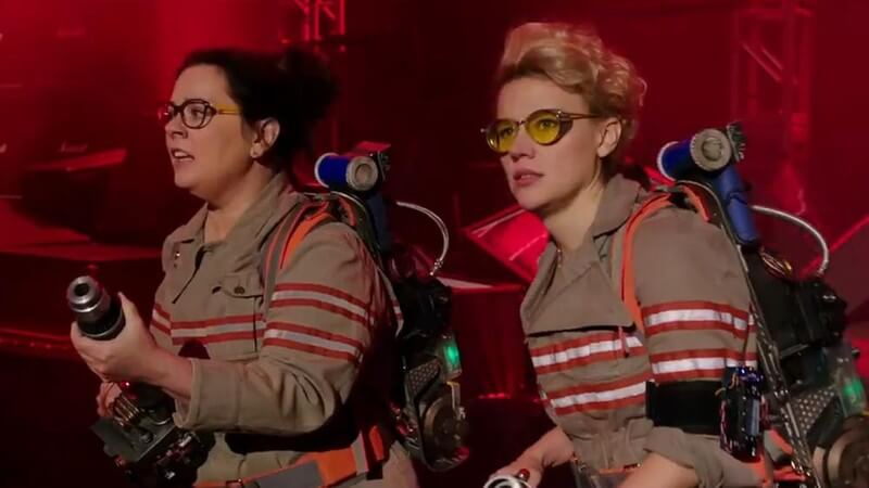 Melissa McCarthy and Kate McKinnon play 2 of the new Ghostbusters