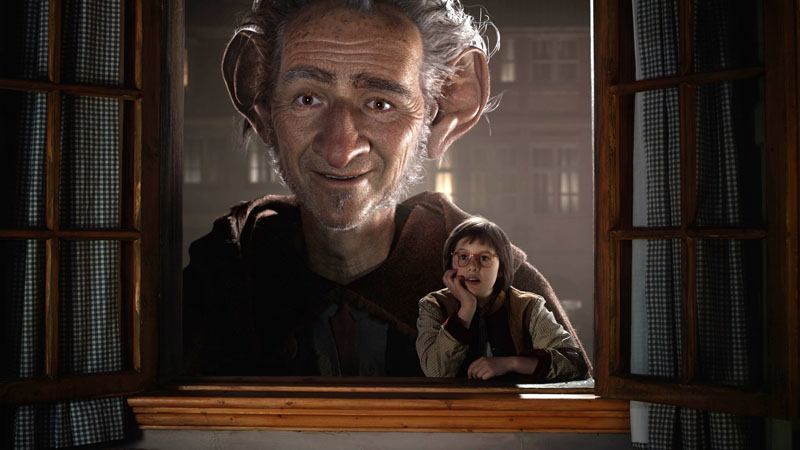 Mark Rylance and Ruby Barnhill in The BFG