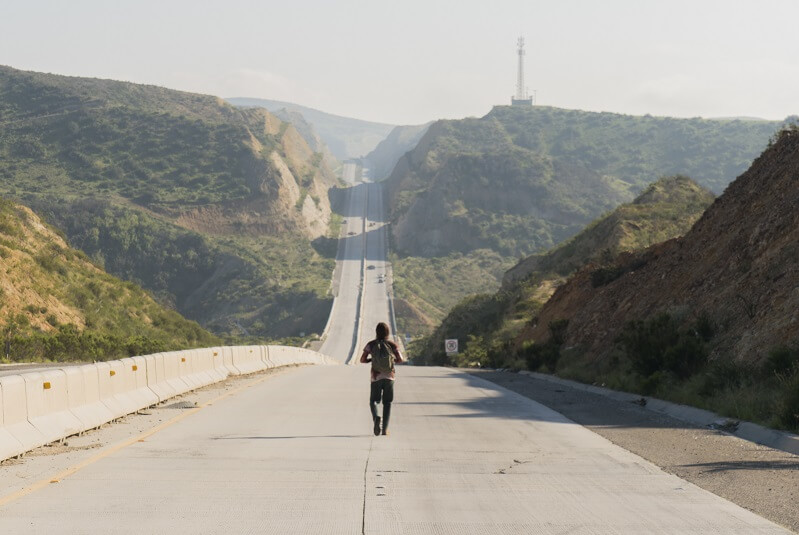 Fear the Walking Dead Nick walking long road