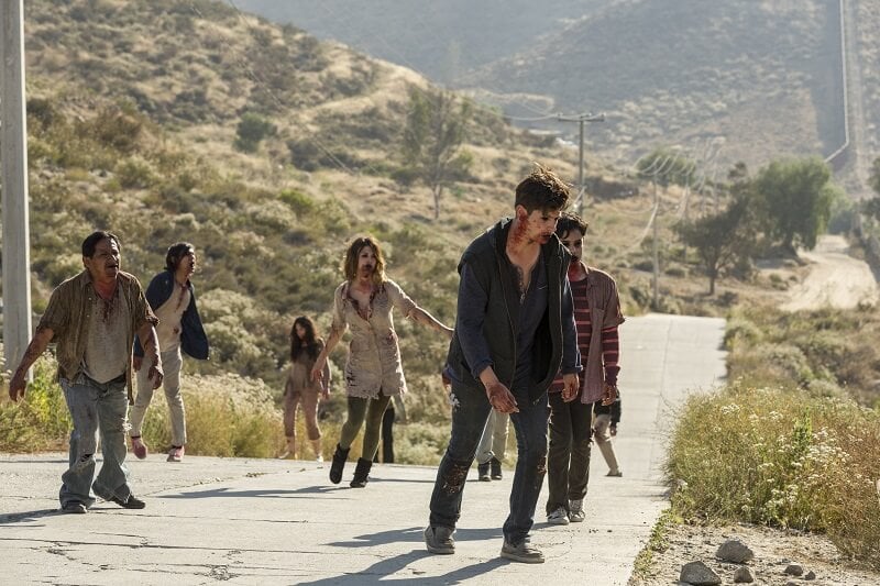 Infected from Fear the Walking Dead in a group