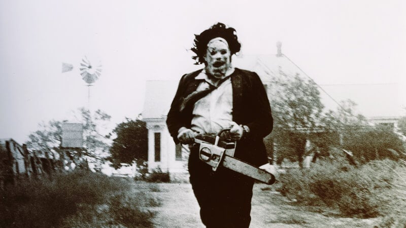Leatherface chases you in Texas Chainsaw Massacre. Can you survive?