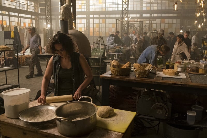 Workers in the Sanctuary on the Walking Dead