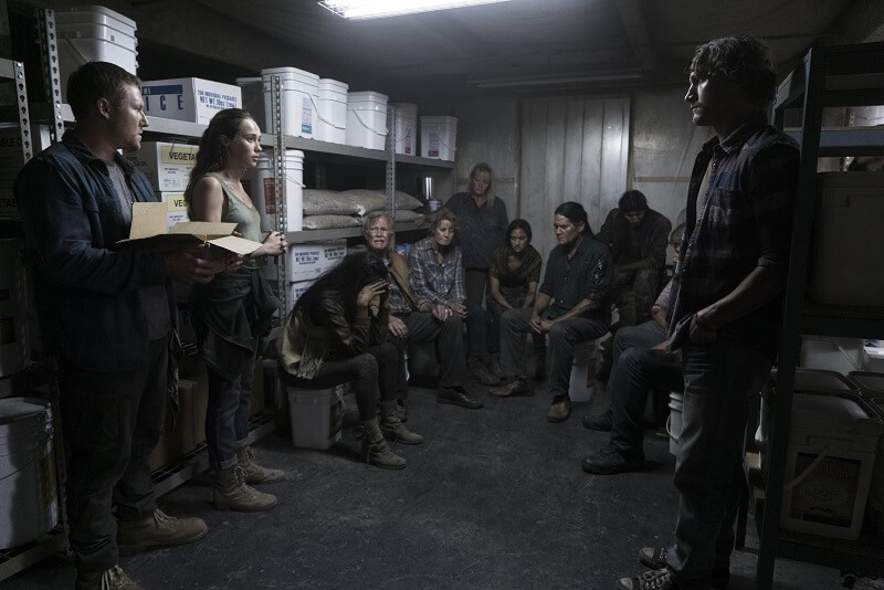Alycia Debnam-Carey as Alicia Clark, Mercedes Mason as Ofelia Salazar, Michael William Freeman as Blake Sarno - Fear the Walking Dead
