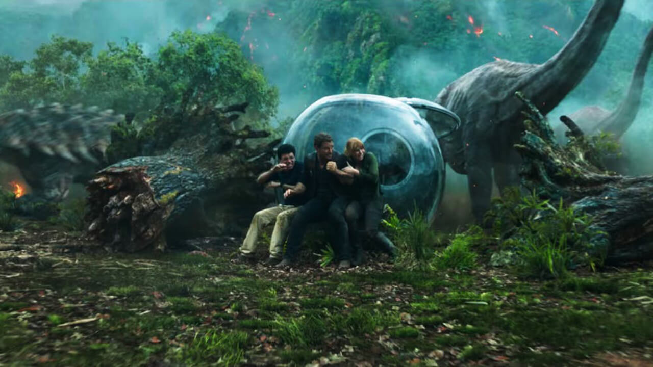 Jurassic World Cast Documents Trouble With Trailer jurassic world
