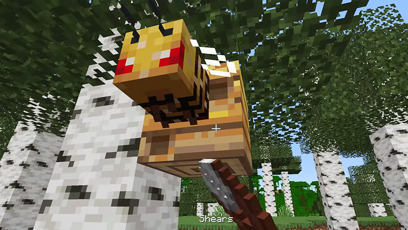 Get Honeycomb in Minecraft with Shears