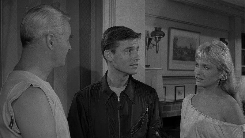 Rod Serling's People Are Alike All Over is one of the best episodes