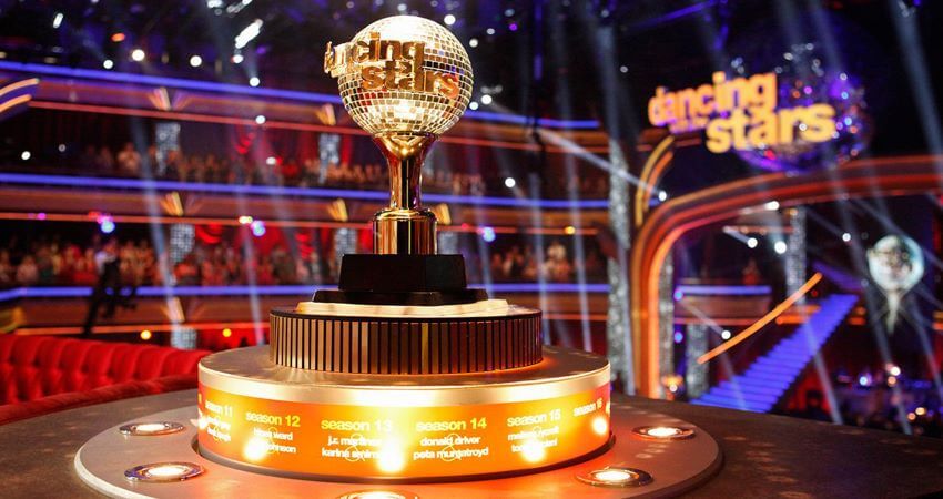 "Dancing With the Stars" Mirrorball Trophy to appear on Disney+