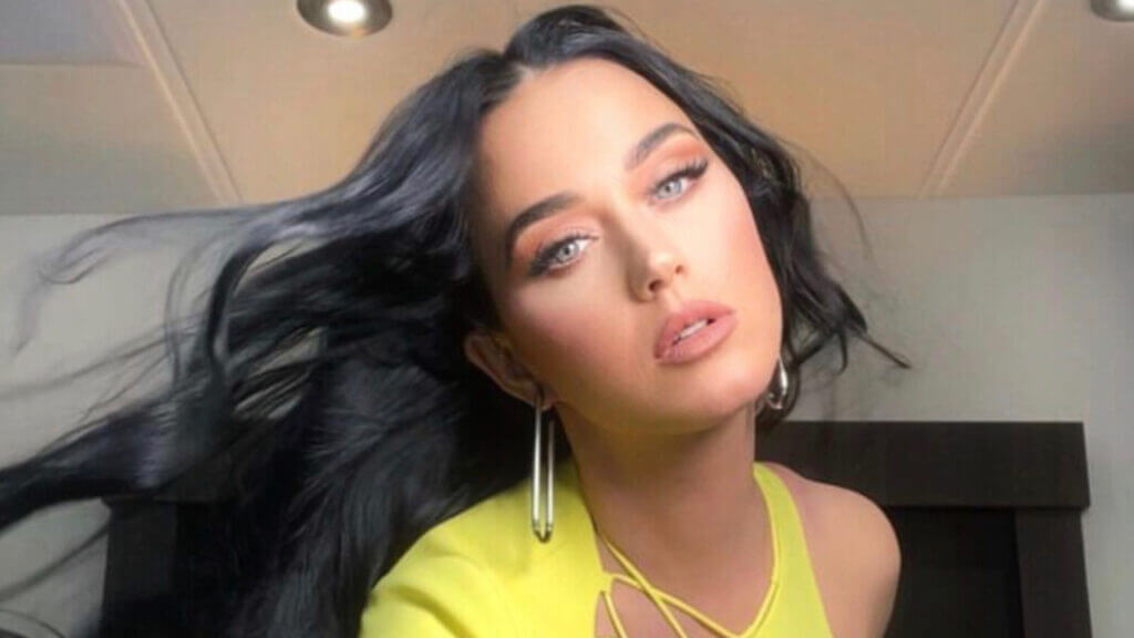 Katy Perry Addresses Viral Strange Eye Glitch At Las Vegas Katy Perry eye glitch