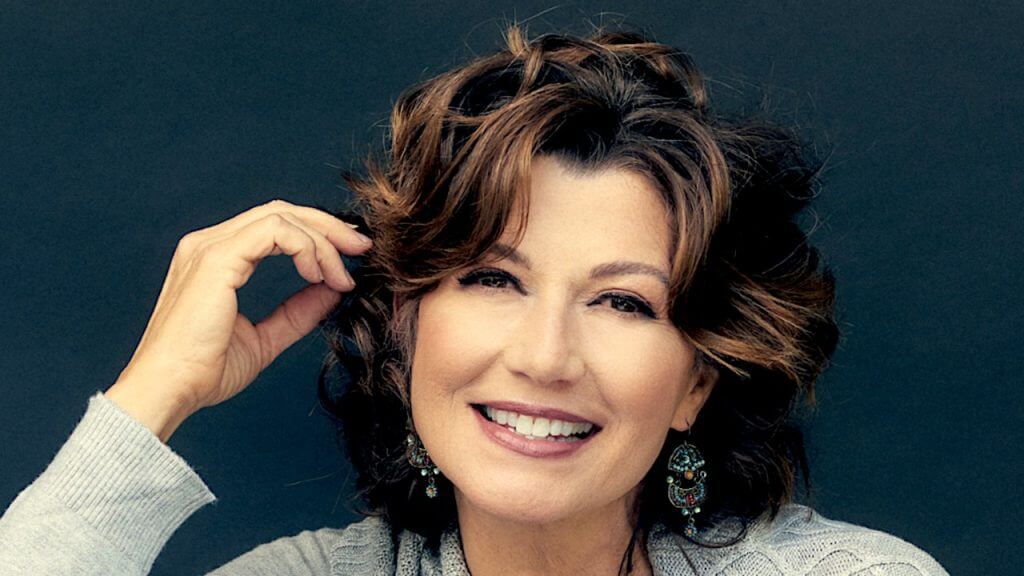 Amy Grant to Postpone Remaining Fall Tour Dates Amy-Grant-postpones-tour-dates
