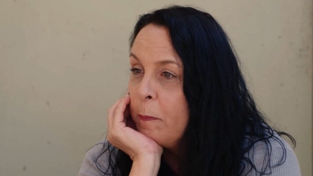 90 Day Fiancé: Kim Menzies Defiant On Proposing To Usman Kim wants to marry Usman