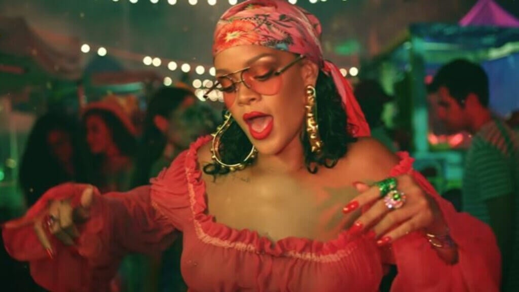 Rihanna Reportedly to Bring Infant Son to Super Bowl Performance Rihanna Super Bowl performance