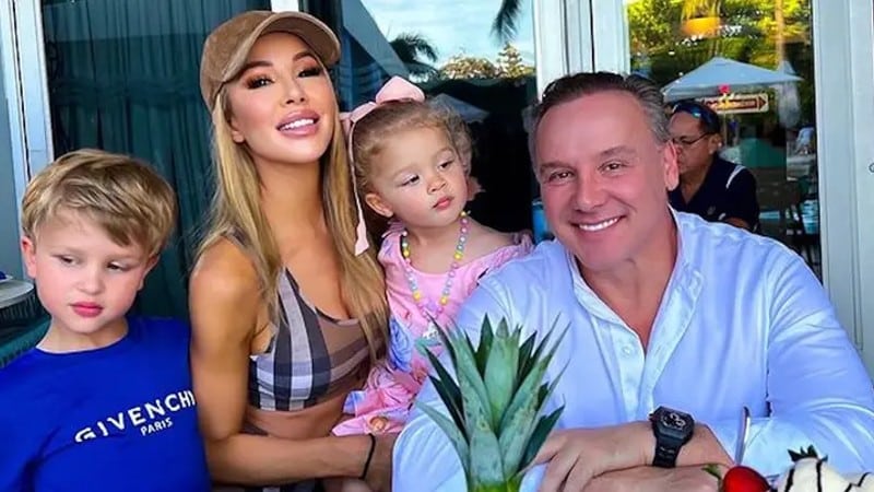 Lisa Hochstein, her ex husband Lenny Hochstein and their two children Logan and Elle