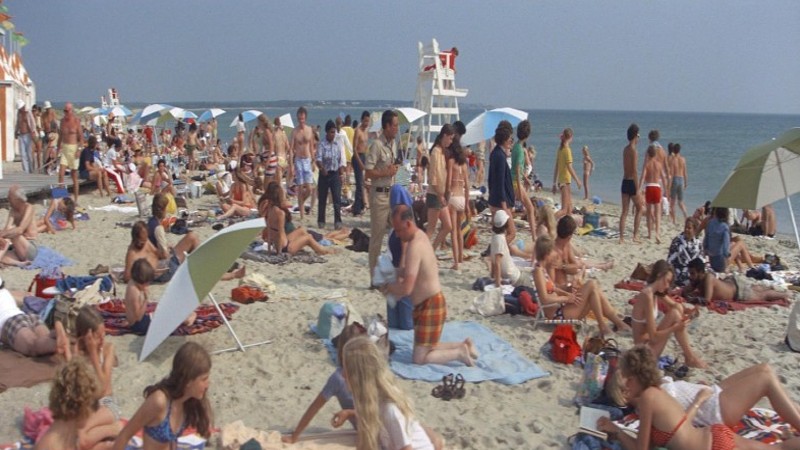Summer feelings is what makes Jaws the best 4th of July movie