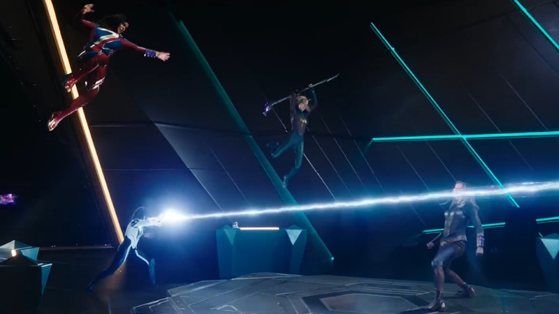 The Mavels fighting Dar-Benn in official trailer