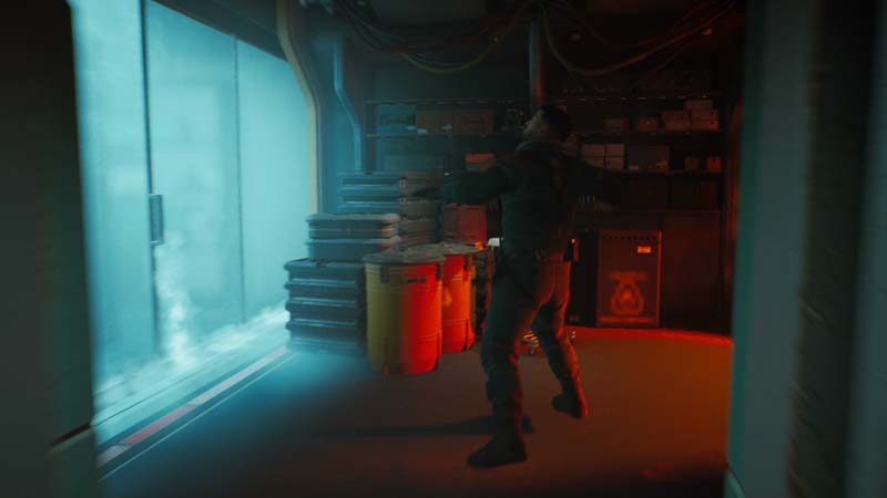 Fort Solis Jack running to the hatch