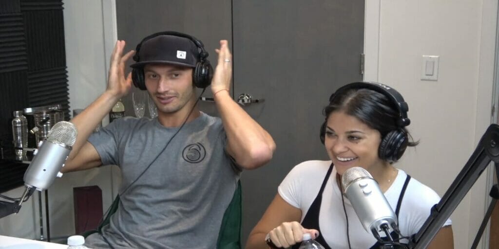 90 Day Fiancé’s Loren Is A Sell Out And Fans Are Taking Notice 90 Day Fiancé's Loren Is A Sell Out And Fans Are Taking Notice