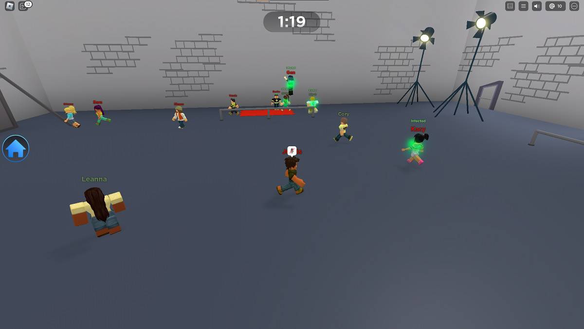 trying to win the hunt badge in total roblox drama