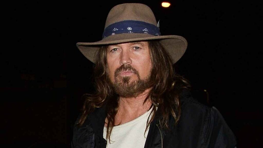 Billy Ray Cyrus Called A ‘Sellout’ After Supporting Donald Trump on Instagram Billy Ray Cyrus will perform at Donald Trump's inauguration ceremony