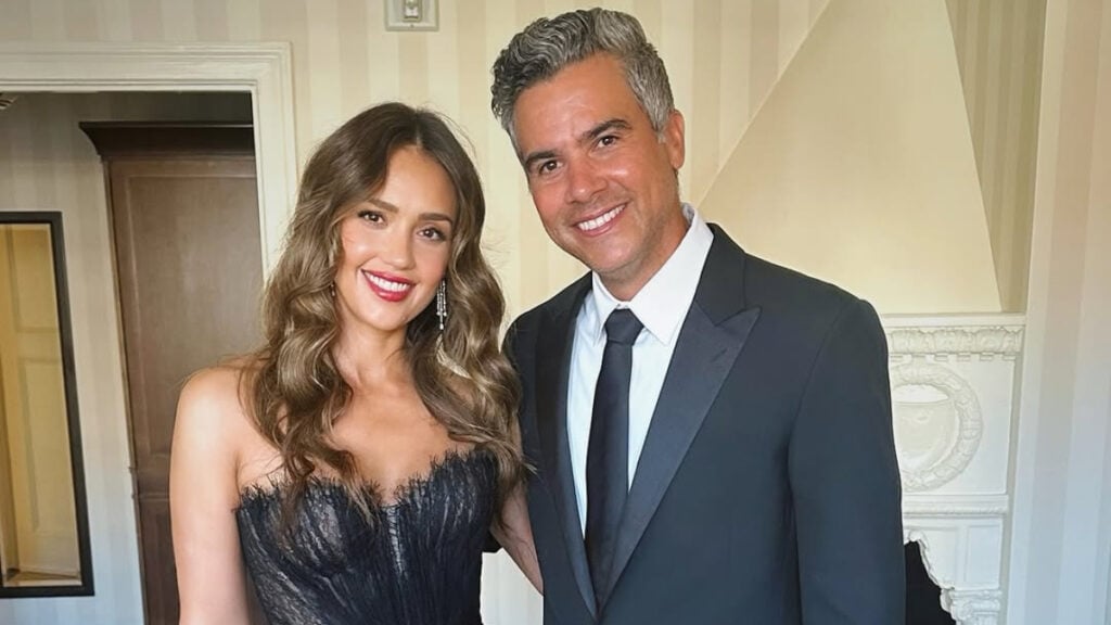 Jessica Alba Regrets Not Quitting ‘Sexless’ Marriage Years Ago Amid Divorce: ‘That’s a Small Price to Pay’ Jessica Alba and husband Cash Warren headed for divorce.