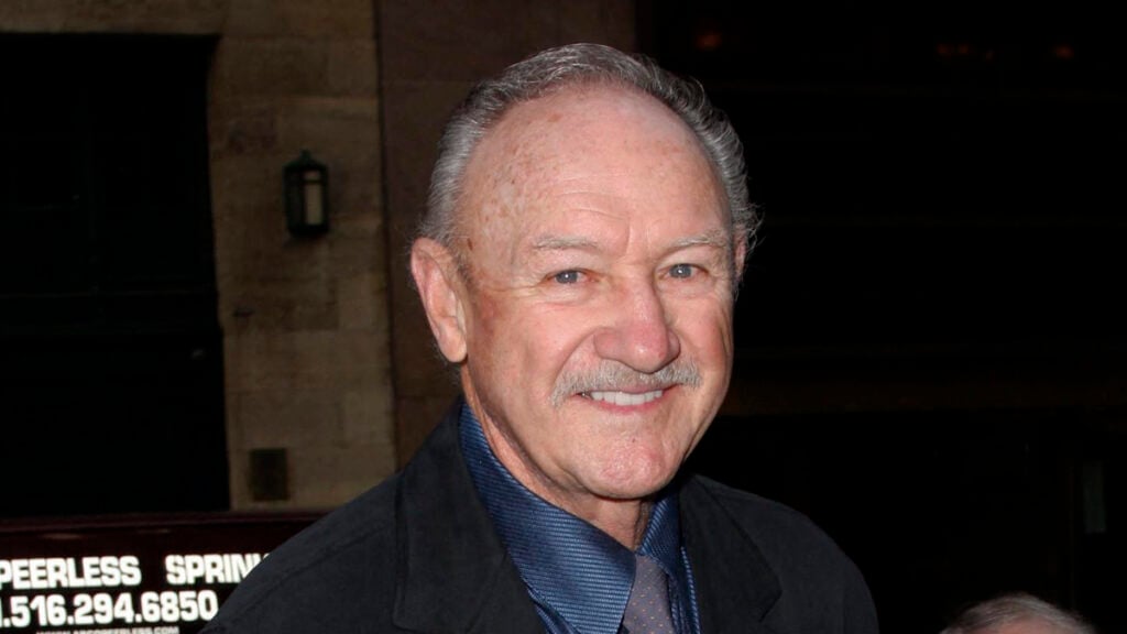 Oscar Winning Actor Gene Hackman and Family’s Deaths Called ‘No Immediate Indication of Foul Play’ Gene Hackman promoting his new book at the Early Show on channel 2.