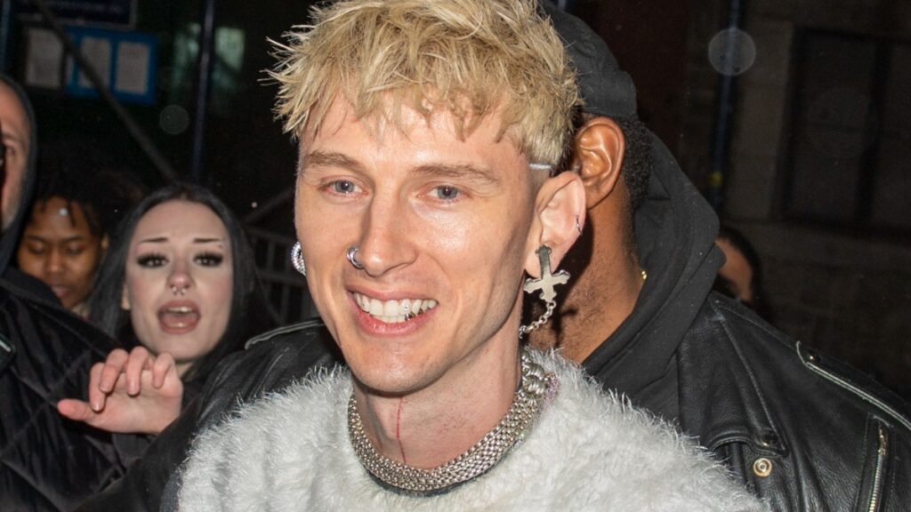Machine Gun Kelly Gets Publicly Called Out By Megan Fox’s Ex-Husband Amid Breakup and Pregnancy Drama: ‘Just Be Honest’ Machine Gun Kelly greets fans