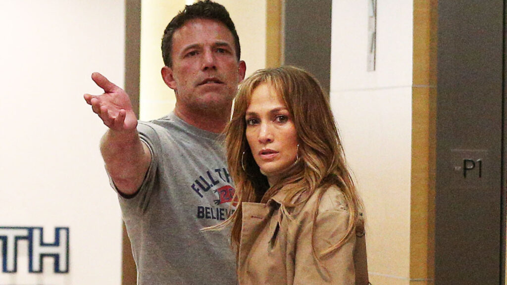 Photo of Ben Affleck and Jennifer Lopez.