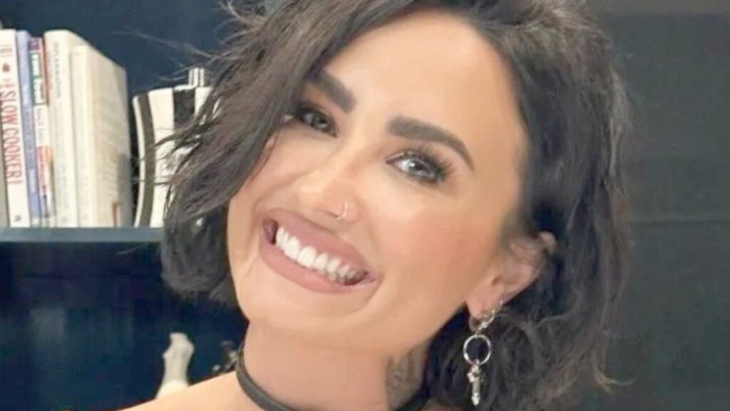 Demi Lovato close up
