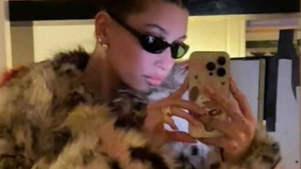 Hailey Bieber Selfie