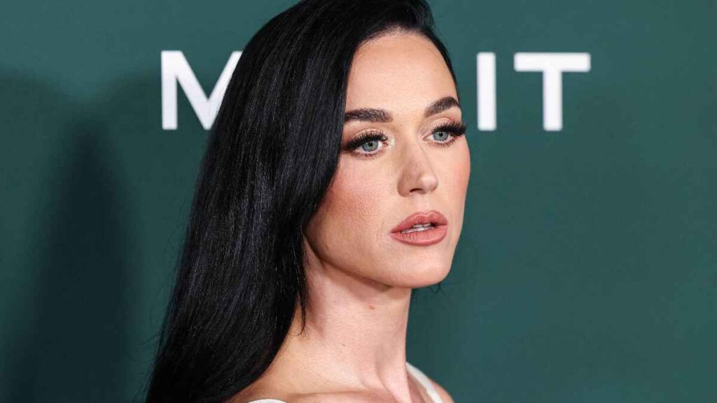 Katy Perry Accused of Putting Temu Sunglasses In VIP Merch Bag: ‘This Is Beyond Embarassing’ Katy Perry