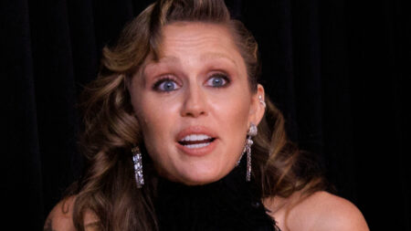 Miley Cyrus attends the 97th annual Academy Awards March 2025.