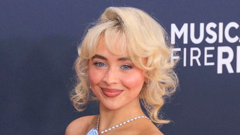 Sabrina Carpenter at Grammy Awards 2025: RED CARPET