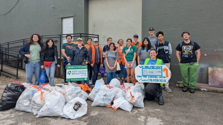Eco-Pride in Austin: ‘Wonderful’ Volunteers Clear 28 Bags From City’s Waterways Eco-Pride in Austin Texas: Volunteers Clear 28 Bags From City’s Waterways: ‘That’s Wonderful'
