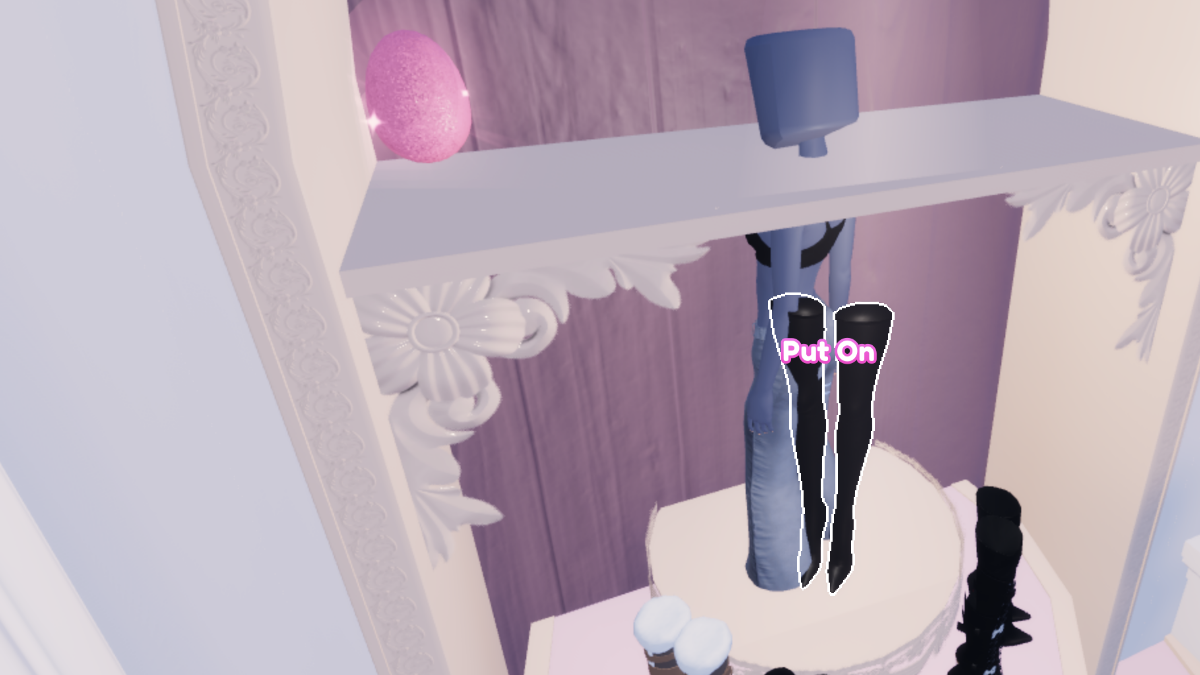 Boot Egg in Dress To Impress