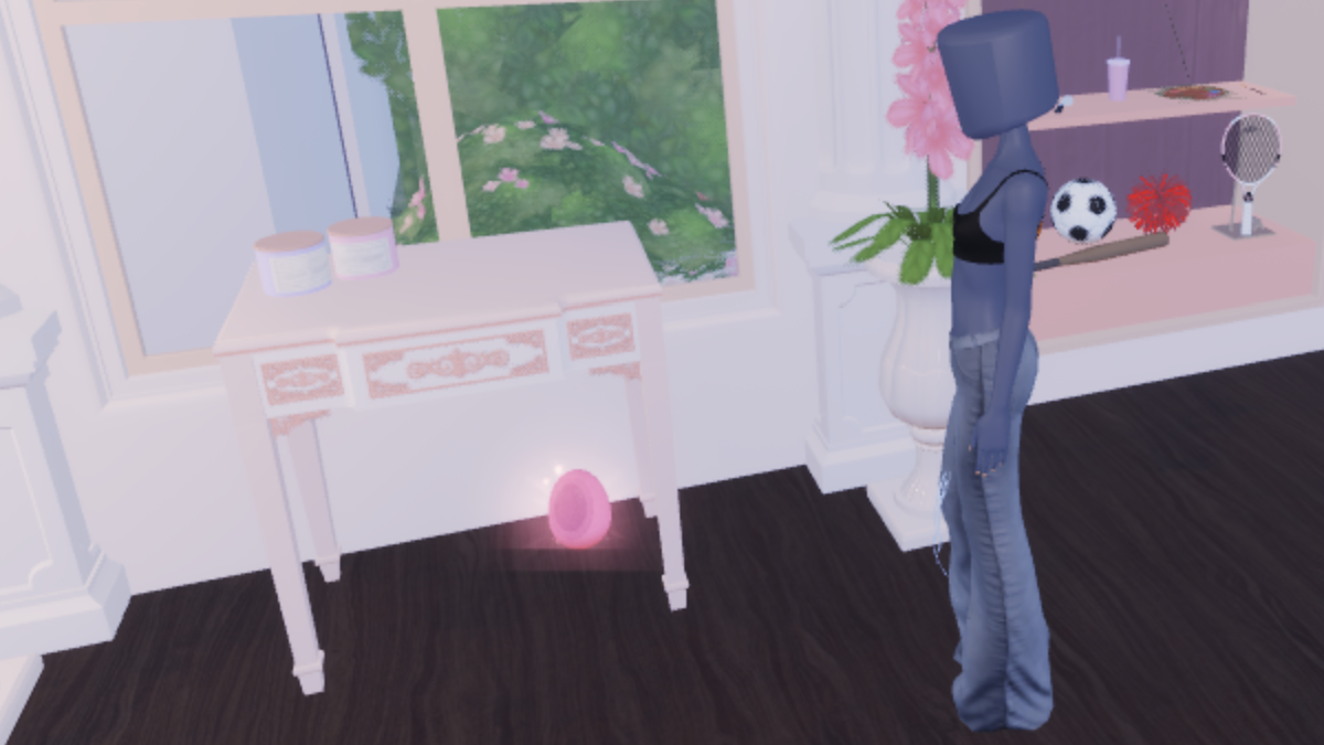 Drawer Egg in Dress To Impress