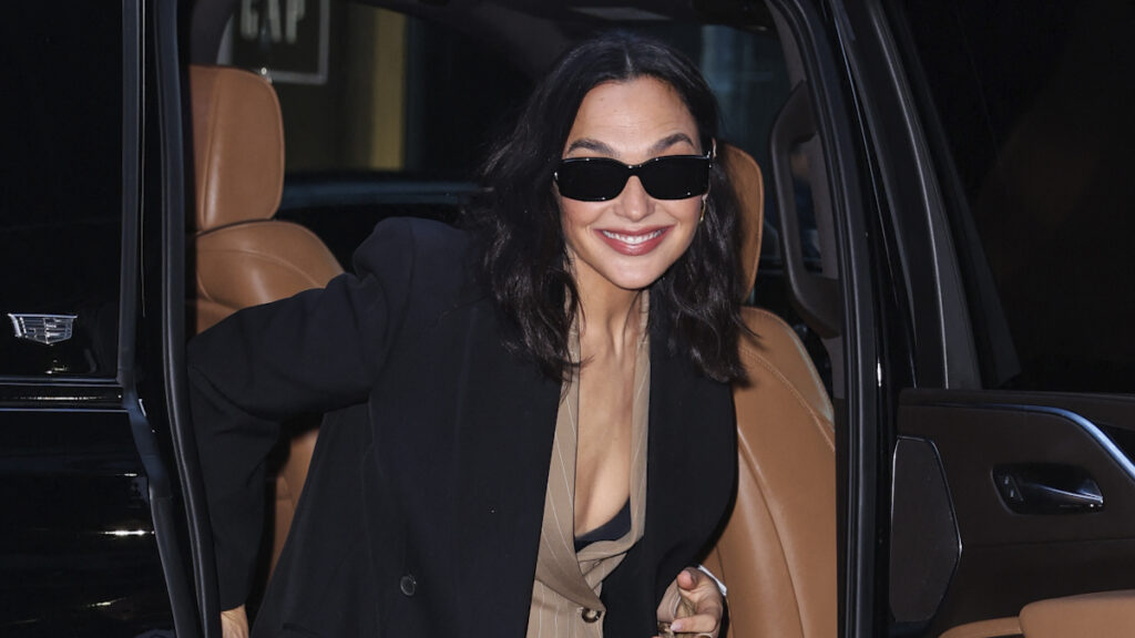 Gal Gadot is all smiles while arriving to Good Morning America this morning in New York City