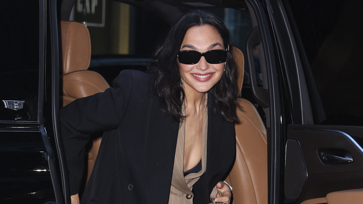 Gal Gadot is all smiles while arriving to Good Morning America this morning in New York City