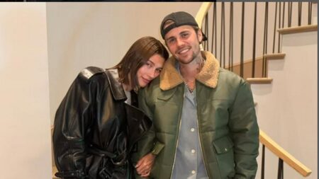 Hailey Bieber- Justin Bieber