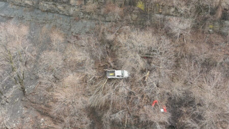 New York Man Survives After Pickup Plunges Into Niagara Gorge: ‘Sir, You Can’t Park There’ New York Man Survives After Pickup Plunges Into Niagara Gorge: ‘Sir, You Can’t Park There'