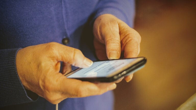 Oklahoma Woman Busted in $1.5m Romance Scam Targeting Elderly Victims: ‘Scammers Should Get Jail for Life’ Oklahoma Woman Busted in $1.5m Romance Scam Targeting Elderly Victims: ‘Scammers Should Get Jail for Life'