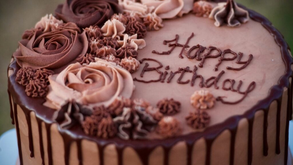 Ohio Teen Has ‘Golden Birthday’ Ruined Because Her Sister Always Comes First: ‘This Year Was Supposed To Be Special’ Ohio teen reveals unhappy golden birthday