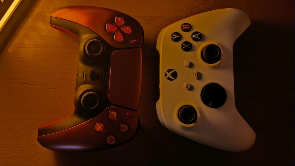 DualSense vs Xbox Series Controller input lag test