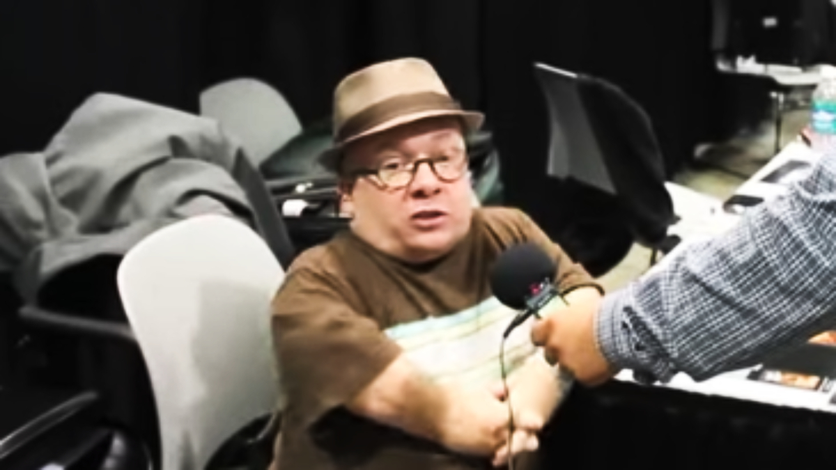 Interview with Child's Play (Chucky) star Ed Gale at the first Comikaze Expo in LA.