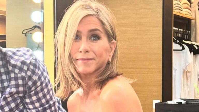 Friend's star, Jennifer Aniston getting glammed up for ward show.