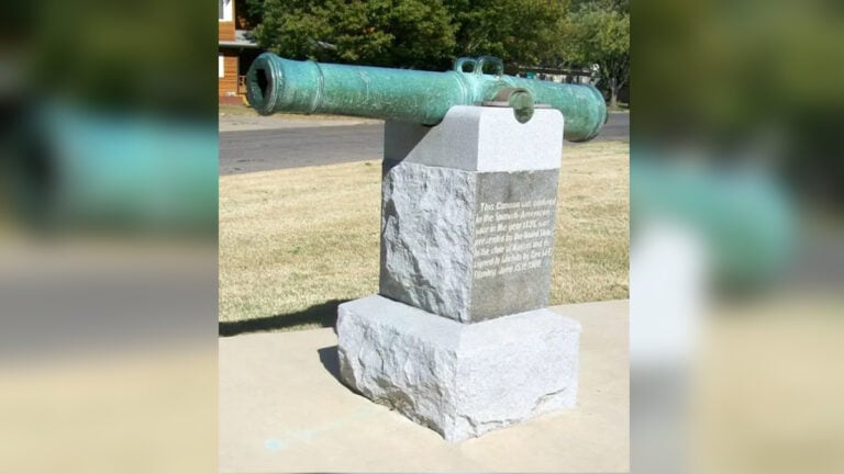 Kansas Man Steals Historic Cannon To Pay Drug Debt: ‘Was His Drug Dealer a Pirate?'