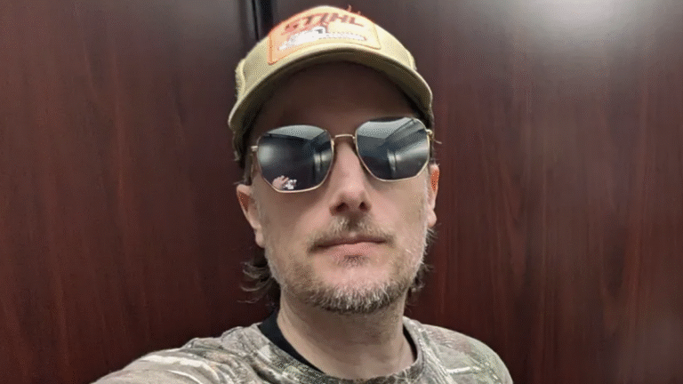 New York Software Engineer Loses $150K Salary Job to AI: ‘The Great Displacement Is Already Well Underway’ New York Software Engineer Loses $150K Salary Job to AI